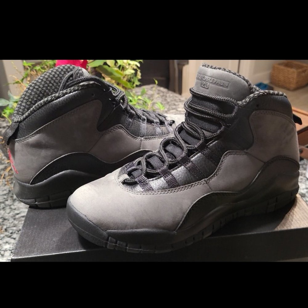 Jordan Retro 10 "Dark Shadow"